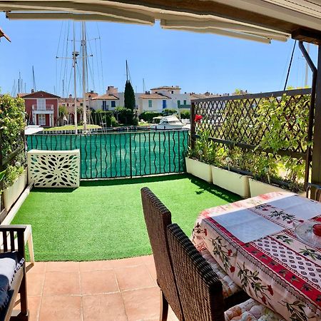 Appartement Rue De L'Amarrage A Port Grimaud Avec Terrasse Vue Canaux Et Garage 外观 照片