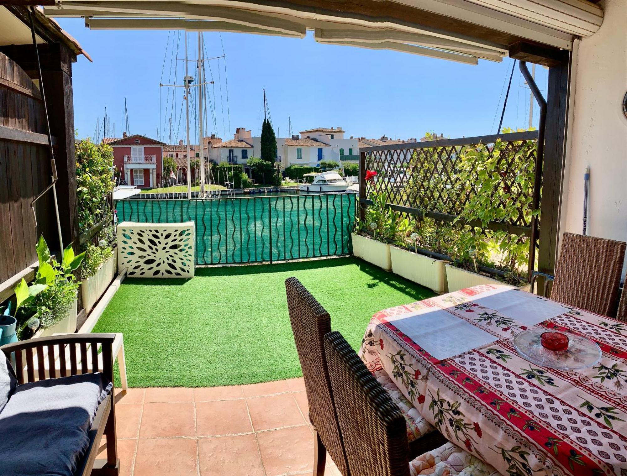 Appartement Rue De L'Amarrage A Port Grimaud Avec Terrasse Vue Canaux Et Garage 外观 照片
